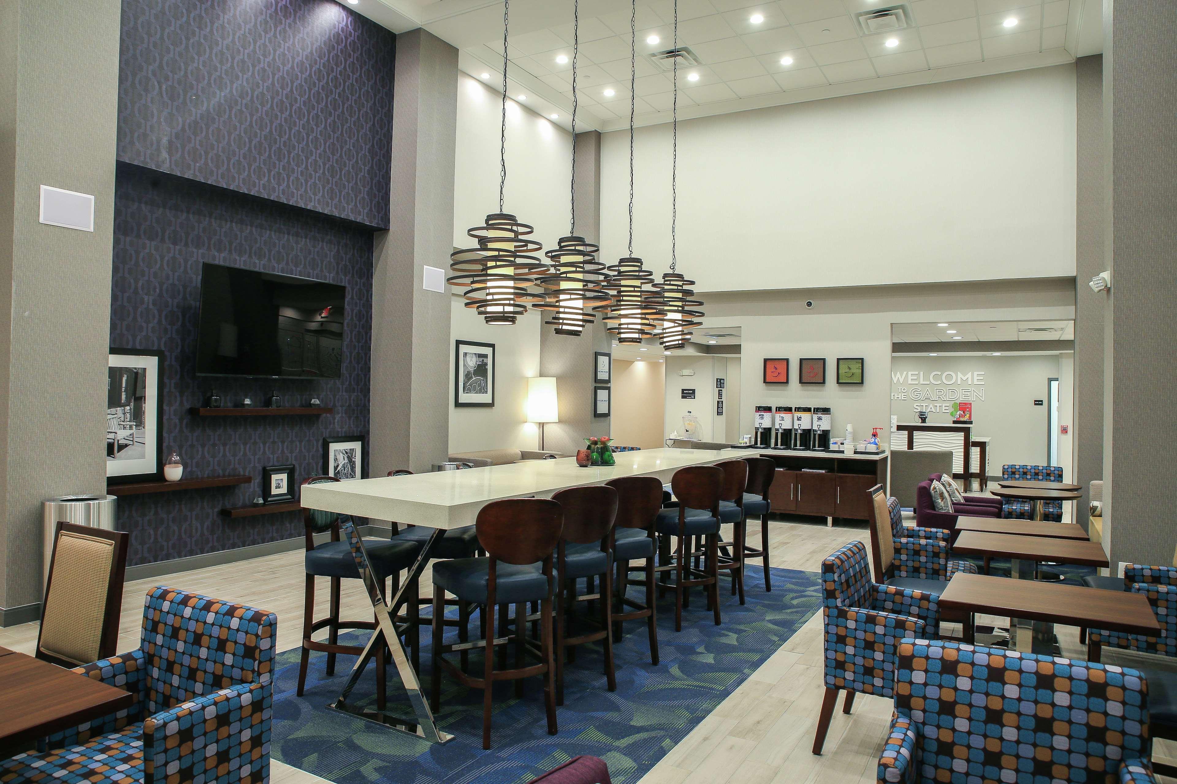 Hampton Inn & Suites Mount Laurel/Moorestown Exterior foto