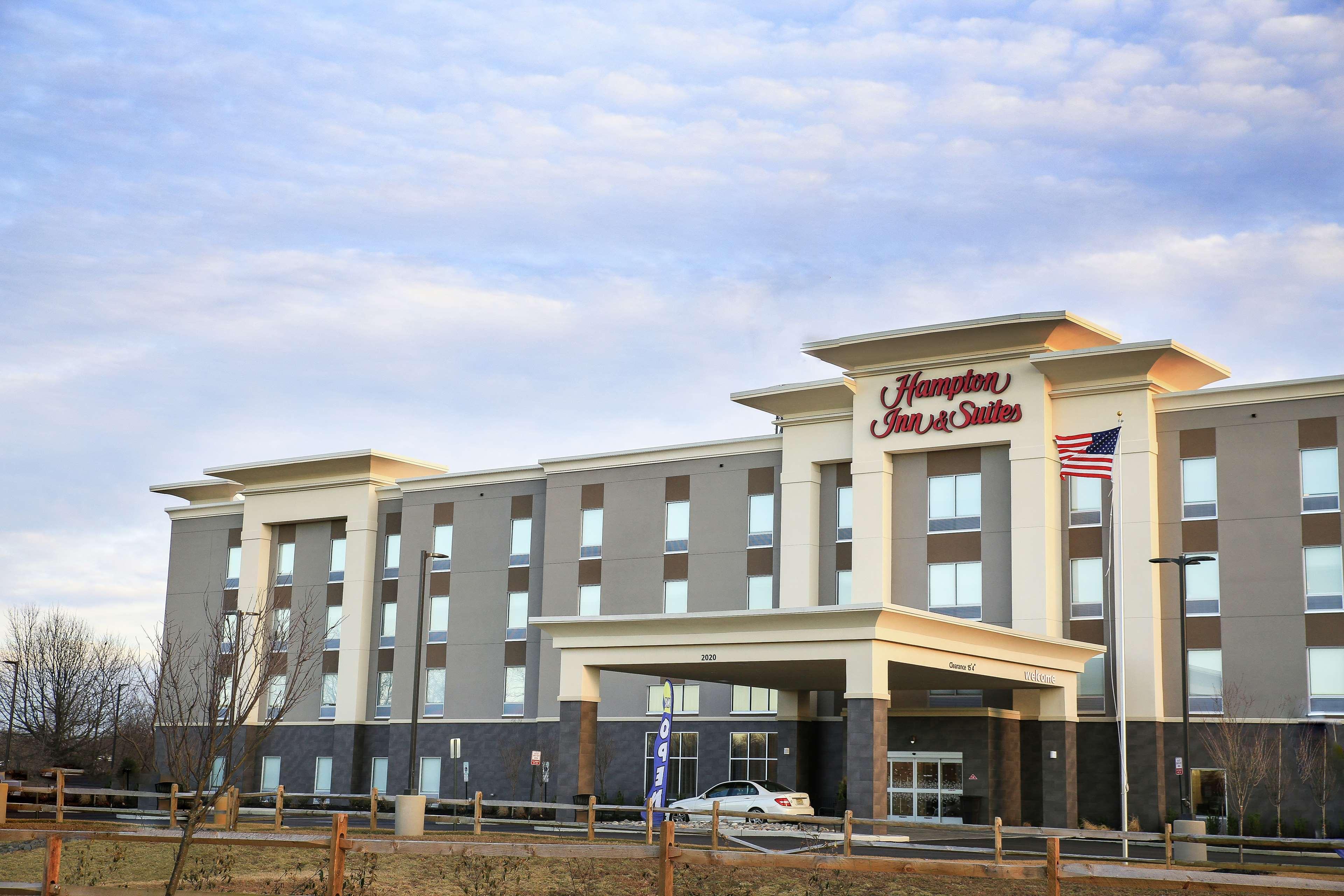 Hampton Inn & Suites Mount Laurel/Moorestown Exterior foto
